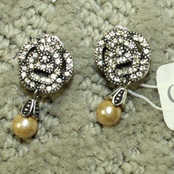 Christian Dior Rhinestone Flower Pendant Antiqued Silver Necklace Earring Set - Picture 7 of 8